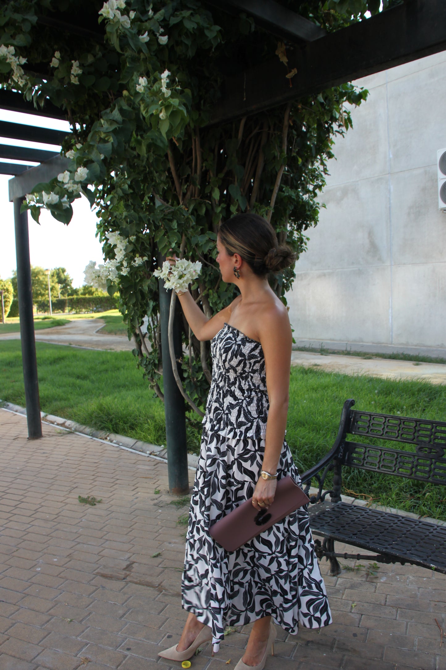 Vestido honor blanco y negro